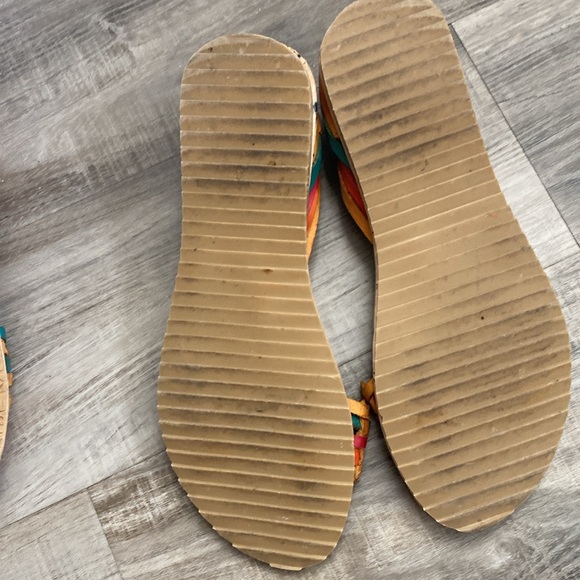 Sandals - Picture 3 of 5